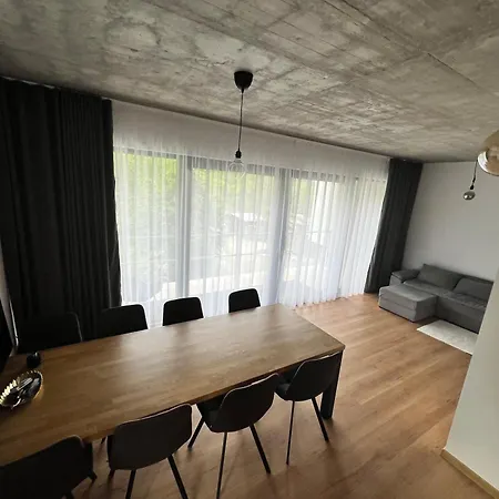 Jamy House *